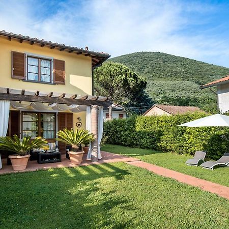 B&B La Rondine Tra Pisa E Lucca Сан Джулиано Терме Екстериор снимка